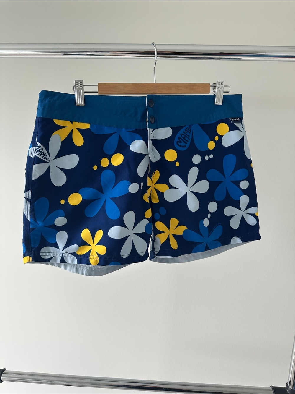 Reversible Women's Floral Print Stretch Shorts - Navy, Blue & Yellow